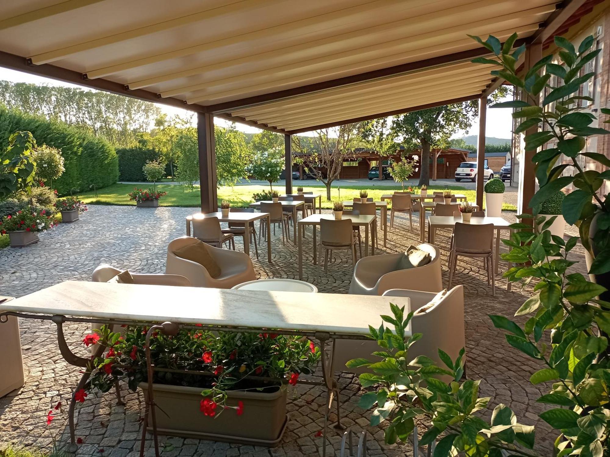 La Cascina Di Carlotta 1846 Agriturismo Alba  Ngoại thất bức ảnh